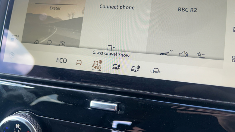 Land Rover Discovery 3.0 D300 S 5dr Auto Diesel Station Wagon